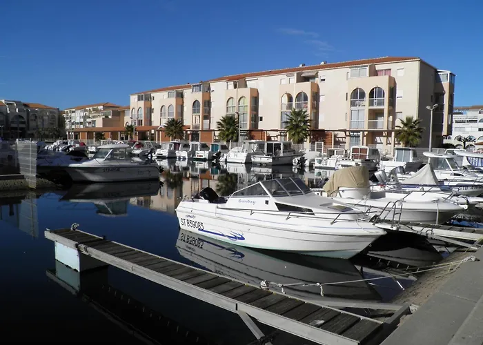 Studio-mezzanine Lumineux Avec Parking A 150m Des Plages, Animaux Bienvenus - Fr-1-338-330 * Sète